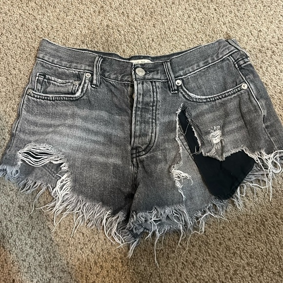 Gray FREE PEOPLE Distressed jeans shortie cheeky sexy Shorts Size 4 - Picture 1 of 8